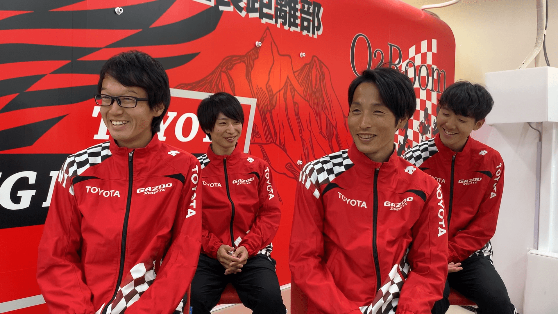 左から田中秀幸、野中優志、西山雄介、太田智樹